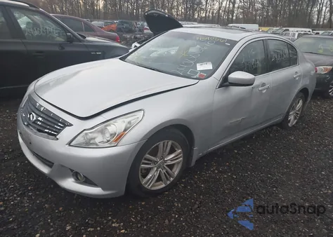 2013 Infiniti G37X из США, поврежденный, VIN JN1CV6AR3DM768880